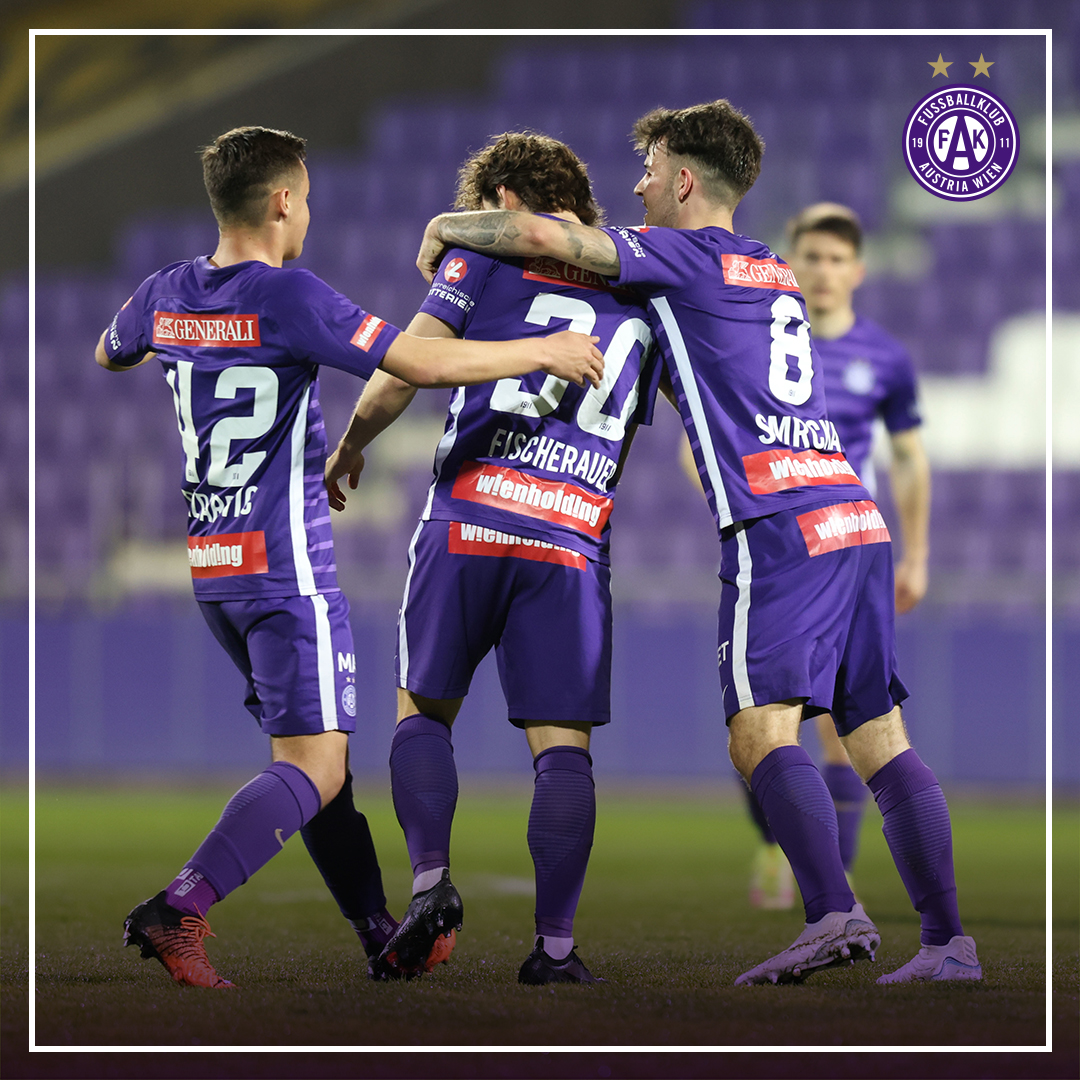 FKAustriaWien's tweet photo. Ein perfekter Abend für unsere Young Violets! 💜
#kantersieg #viernull #rausausdemkeller https://t.co/dBXMFkFgJv