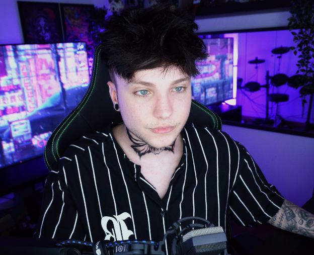 xCryboy's tweet photo. ME HE TATUADO EL CUELLO Y ANUNCIO IMPORTANTE
https://t.co/uUh9mP6vWA
RT Y TE SALUDO https://t.co/ielc1eqPLj