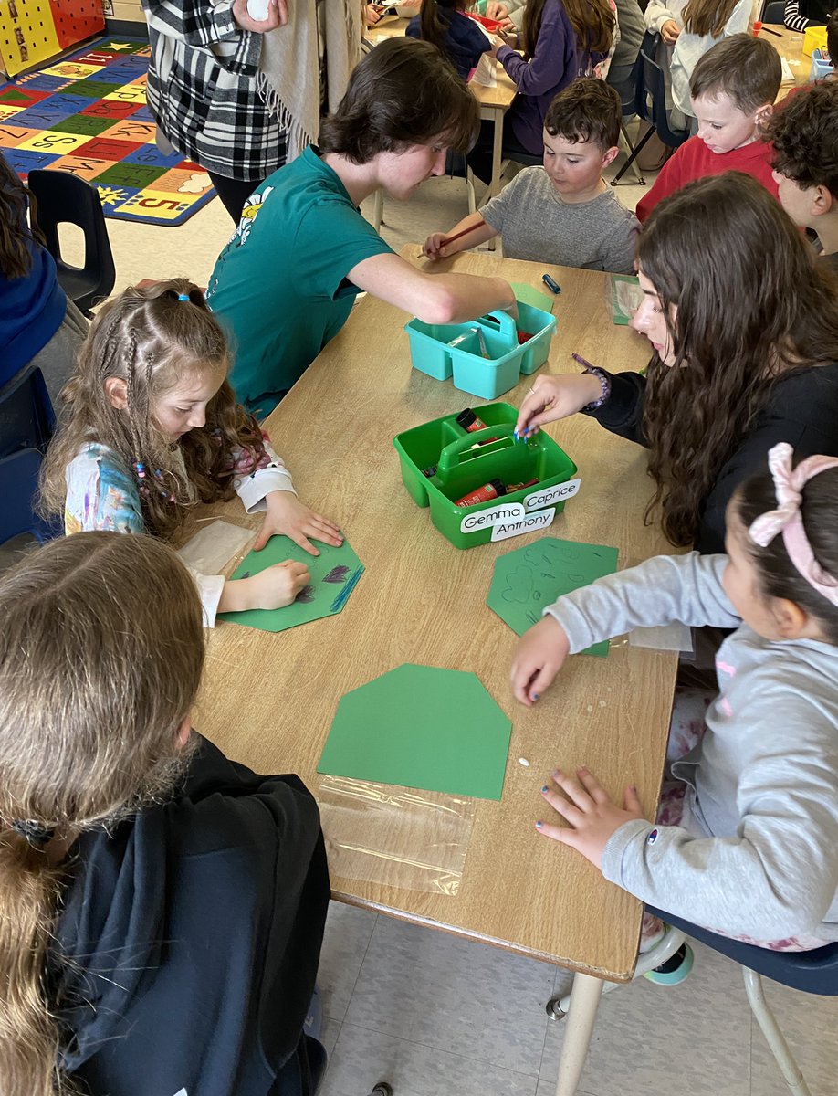 EmilySledz's tweet photo. Today we explored the life cycle of a bean plant with our Grade 8 buddies! Check out the bean plant greenhouses they helped us assemble! We can’t wait to watch our seeds grow! 🌱 

@SMCDSB_SJA @MsGillis2 @mygrade8squad https://t.co/0ufq2yBCYY