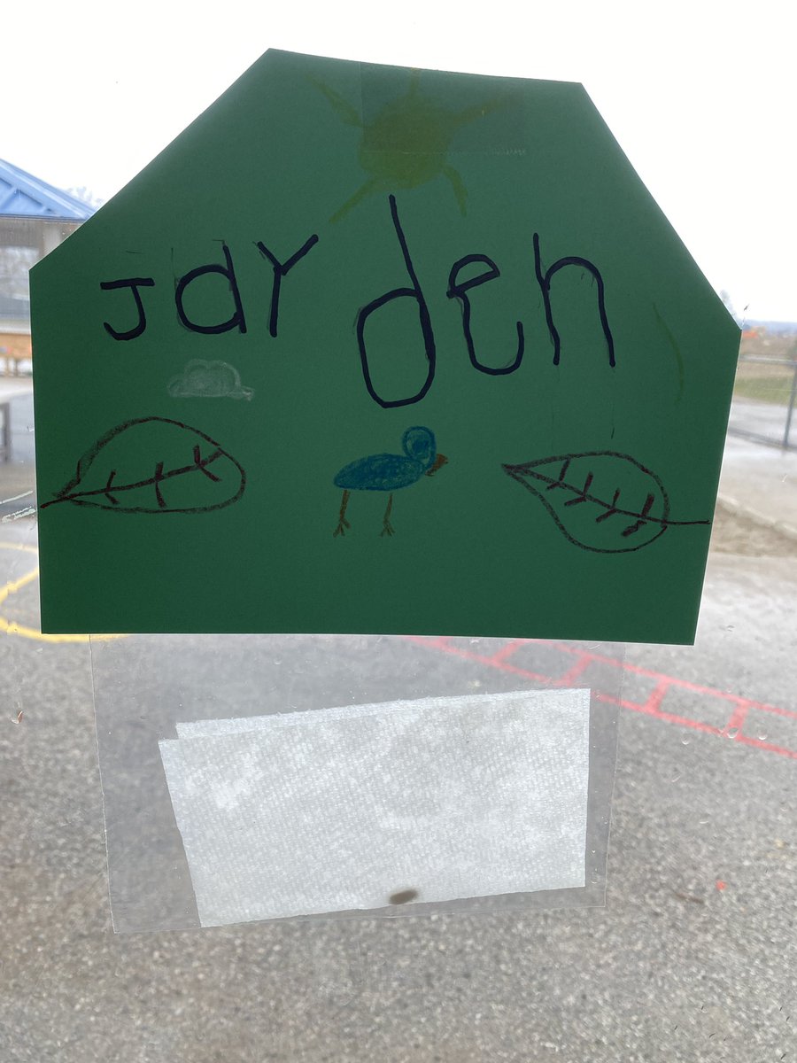 EmilySledz's tweet photo. Today we explored the life cycle of a bean plant with our Grade 8 buddies! Check out the bean plant greenhouses they helped us assemble! We can’t wait to watch our seeds grow! 🌱 

@SMCDSB_SJA @MsGillis2 @mygrade8squad https://t.co/0ufq2yBCYY