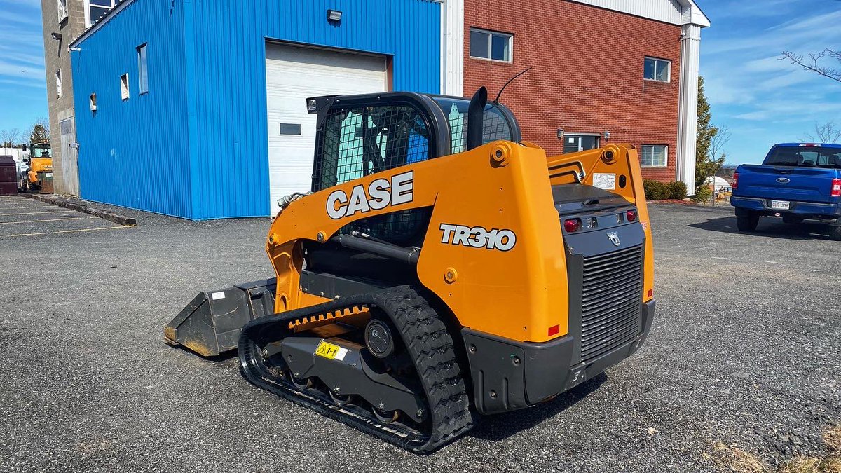 Mar_Hydroseed's tweet photo. Just arrived! And all the way from Manitoba. A new addition to our growing capacity of landscape equipment. We sure do like our Case machines! Have a safe and enjoyable weekend.
#hydroseedingcertified #hydroseedingcontractor #hydroseedingpro #hydroseedingspecialists #hydroseed https://t.co/FmQW2WeFCK