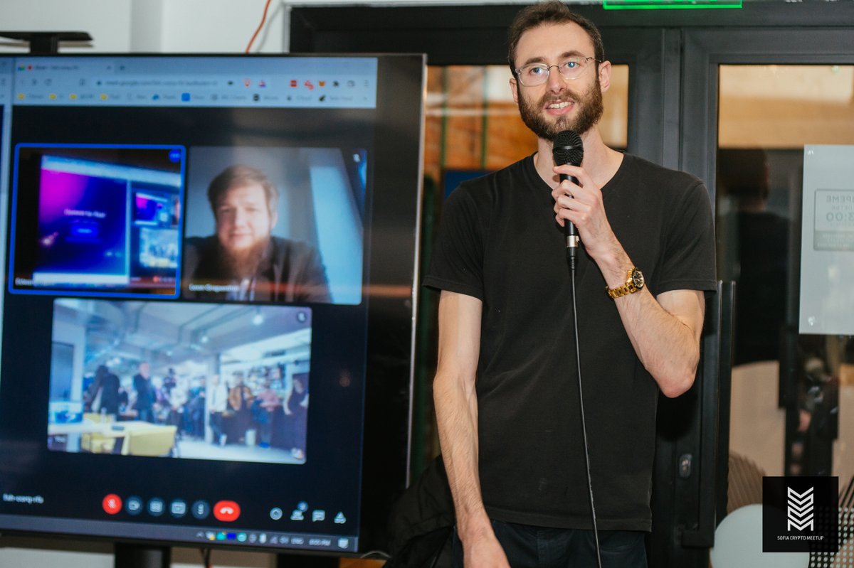 Commit_Club's tweet photo. 🗣️ @Edward_Sturm with @LGrapenthin speaking about Commit Club at @vdramaliev's #SofiaCryptoMeetup.

📸 Photo by https://t.co/bBy5JiDaH2.

📹 Video coming soon. https://t.co/vxuhtKh8l3