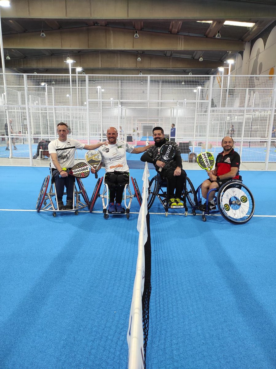 FEDEDDF's tweet photo. Concluye la primera jornada del IV Nacional de pádel en silla de ruedas en el @padelarium de #Gavá 

Información 👇
https://t.co/X9t1PEMsTI

🥎🥎 #padel #padelensilla #Gava https://t.co/GvFAuGfVPH https://t.co/slvSPoYe1v