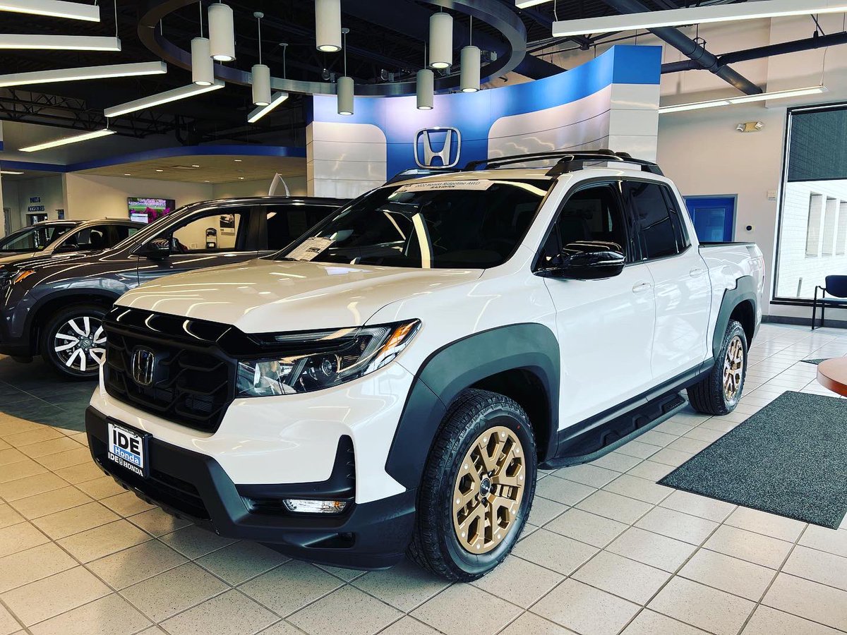 IdeHonda's tweet photo. 2022 Honda Ridgeline Black Edition with HPD and Utility Package. https://t.co/ydxosPKWhR