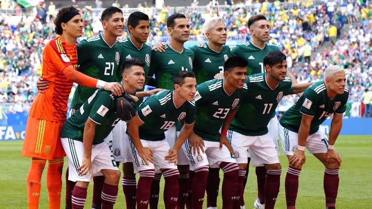 Pambol_Azteca's tweet photo. Este hilo contiene goles mexicanos de los últimos 5 mundiales. https://t.co/LTFeb2Ht6W
