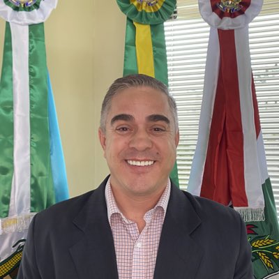 prefpaulodella's tweet photo. #NovaFotoDePerfil https://t.co/sSavAY2tNE