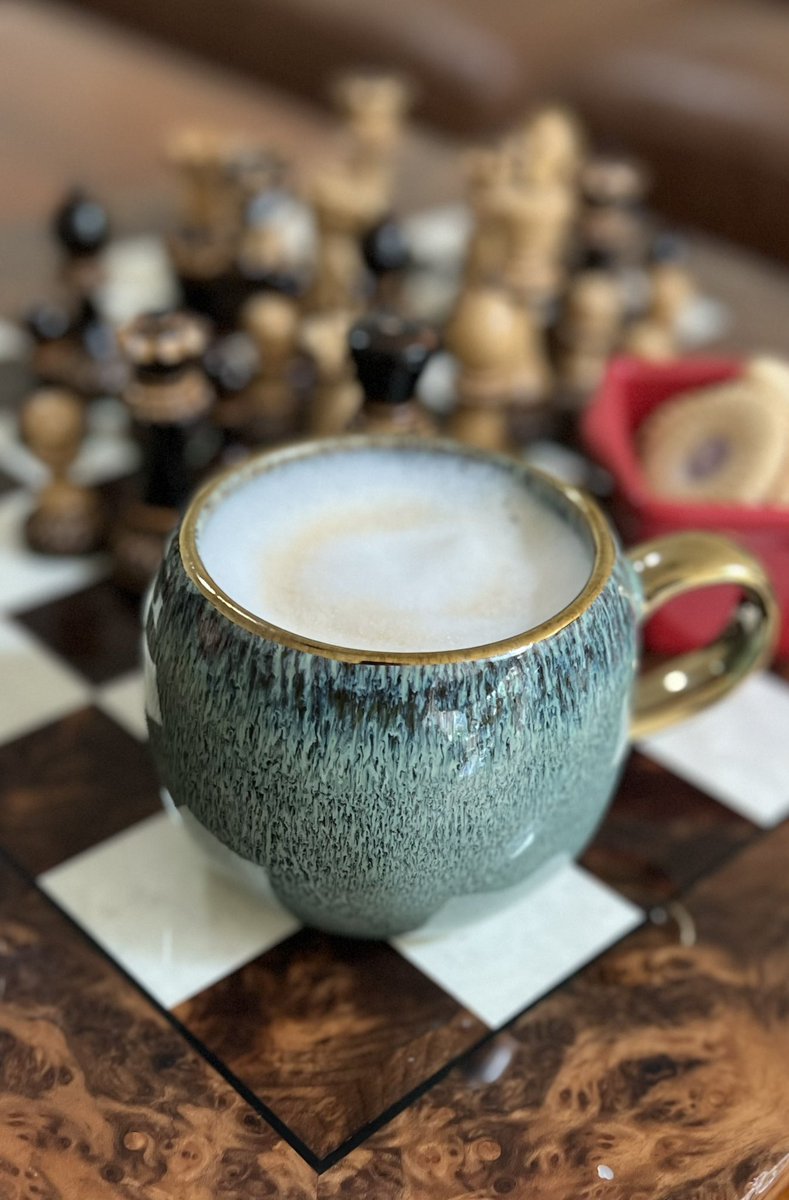 NealemStephens's tweet image. Love, love, love our clients! A delicious coffee, Jammie Dodger and perhaps a cheeky game of chess 💜🍪☕️♟#companionship #client #jammiedodgers #coffee #chess #queensgambit #bestclients #lovemyjob #homehelp #myroyalborough #windsor #sbscrew #fivestarreview #serviceexcellence