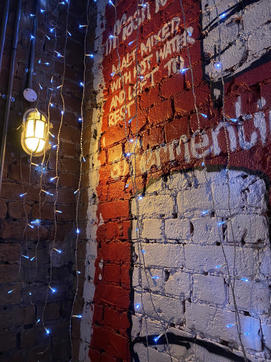 Juggling_Words's tweet photo. Tonightโs vibe.
Music. Company. Beverage.
No particular order.
#CardiffNightLife #FridayFeeling https://t.co/9lSHKOwnhw