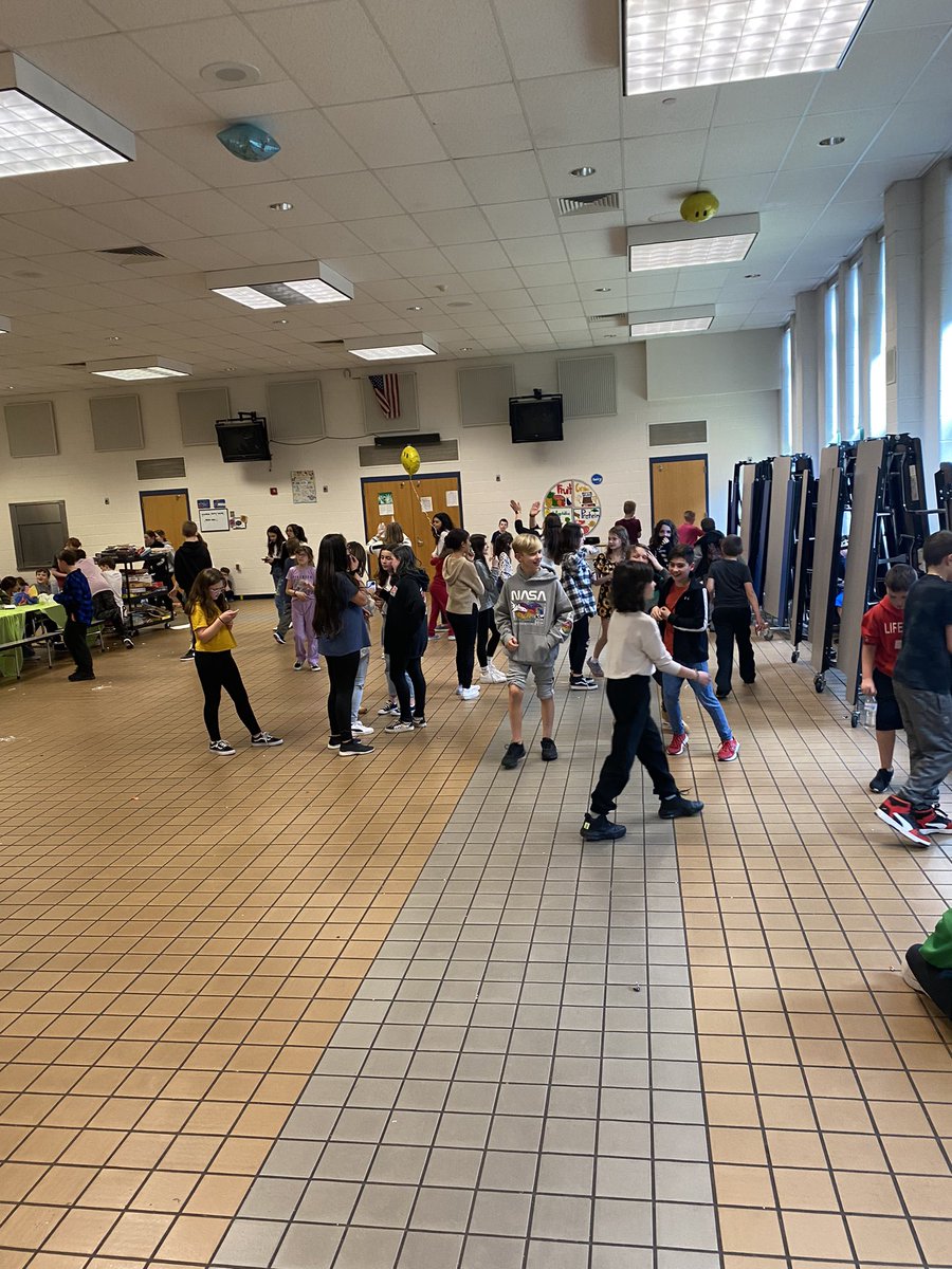 AP_Rogalski_CMS's tweet photo. Great Job by Mrs. S and all of the chaperones to make the 5th and 6th grade social a huge success! #CMS https://t.co/5O9T2CAtPu