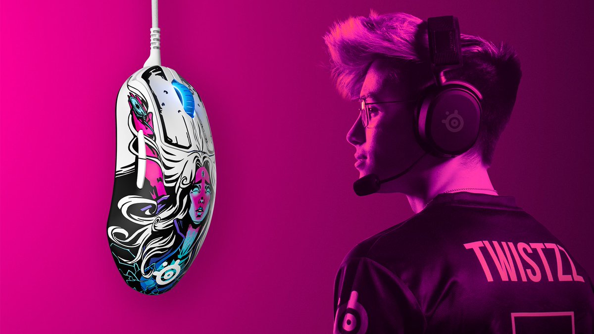 SteelSeries's tweet photo. want a chance to win a Limited Edition Neo Noir Prime mouse and mousepad? (the same mouse @Twistzz just used as @FaZeClan advanced to the semis in #ESLProLeague) 

-RETWEET this tweet
-REPLY with #FaZeUp and #ForGlory 

NA/EU only, ONE winner chosen tomorrow morning🌞 https://t.co/5rJLwQsvdC