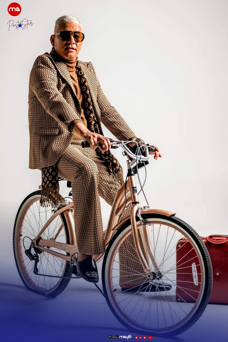 MAYITI2's tweet photo. T- Joe à velo!!
Est-ce que l'artiste nous mijote quelque chose?
Dans les prochains jours vous aurez la réponse significative de cette prise de Joe Zenny.
#PostStar : Ce que les artistes postent sur les réseaux https://t.co/hxLESQCo5I