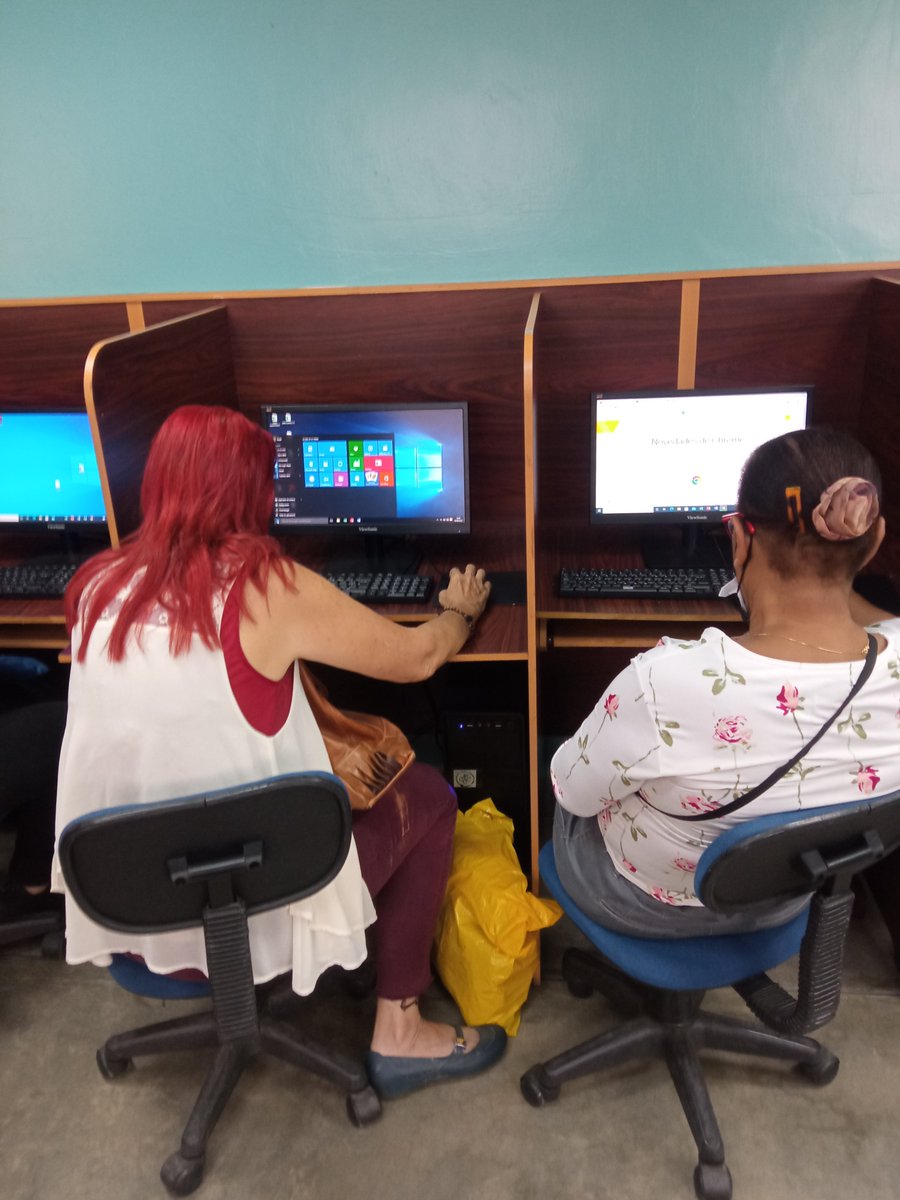 CalasanzCfc's tweet photo. Finalizando el Programa para el Adulto Mayor
Alianza #Calasanz #Superatec

Manejo de Redes Sociales, 
«Cree en ti mismo, y el resto caerá en su lugar. Ten fe en tus propias habilidades, trabaja duro y no habrá nada que no puedas lograr.»
Brad Henry
#SemanaSanta #Venezuela https://t.co/Q72aCZK3sn