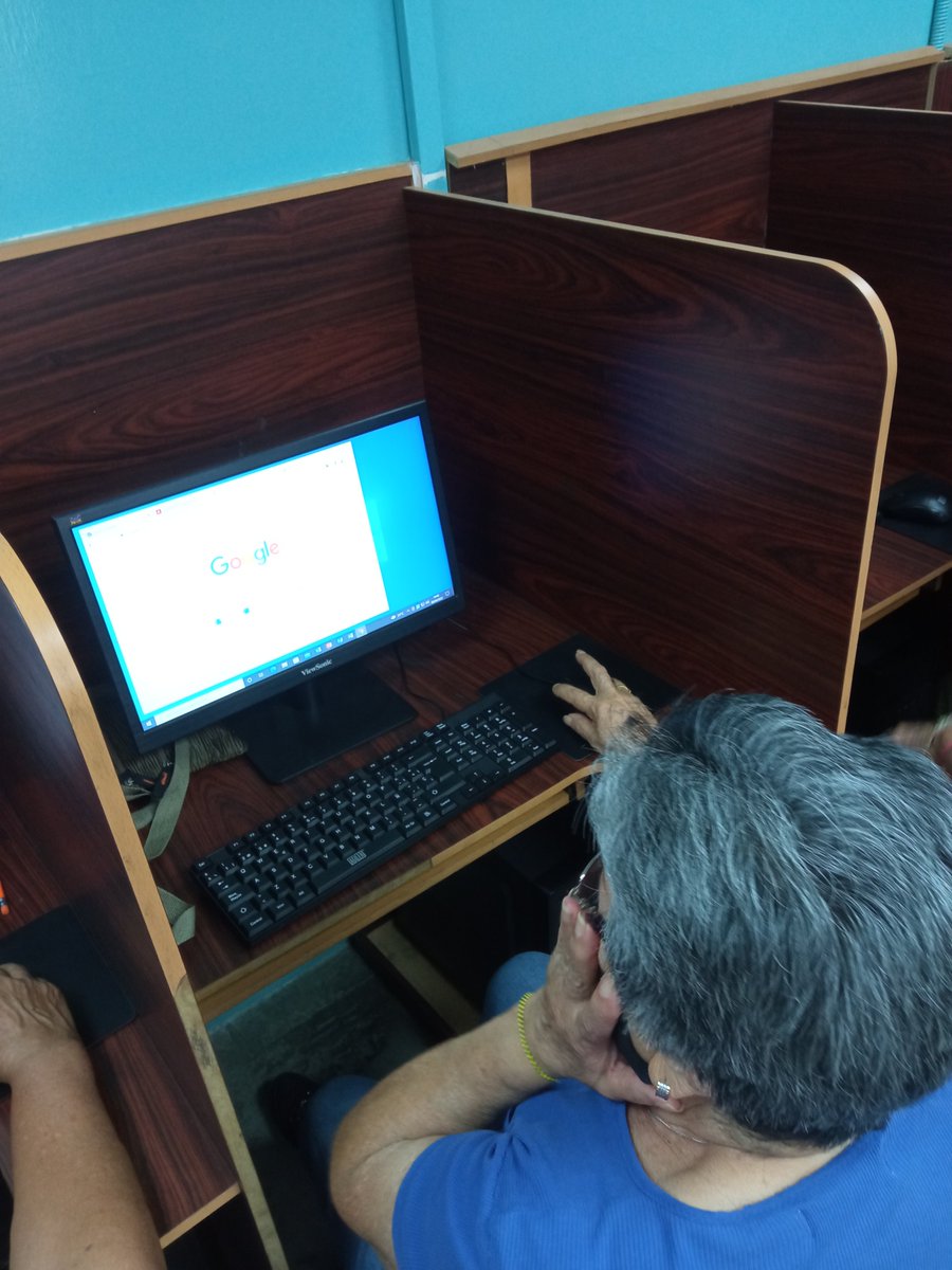 CalasanzCfc's tweet photo. Finalizando el Programa para el Adulto Mayor
Alianza #Calasanz #Superatec

Manejo de Redes Sociales, 
«Cree en ti mismo, y el resto caerá en su lugar. Ten fe en tus propias habilidades, trabaja duro y no habrá nada que no puedas lograr.»
Brad Henry
#SemanaSanta #Venezuela https://t.co/Q72aCZK3sn