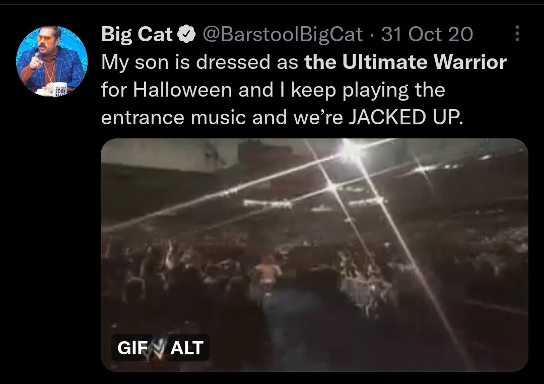 ThisDayInBSS's tweet photo. OTD 4/8/2014 #RipUltimateWarrior
Always a favorite of mine &amp; @barstoolsports personalities.. @rasslin 
Also one of the best Tshirt lines was the Wrestling ones.  @stoolpresidente https://t.co/hEcL7hkiRk