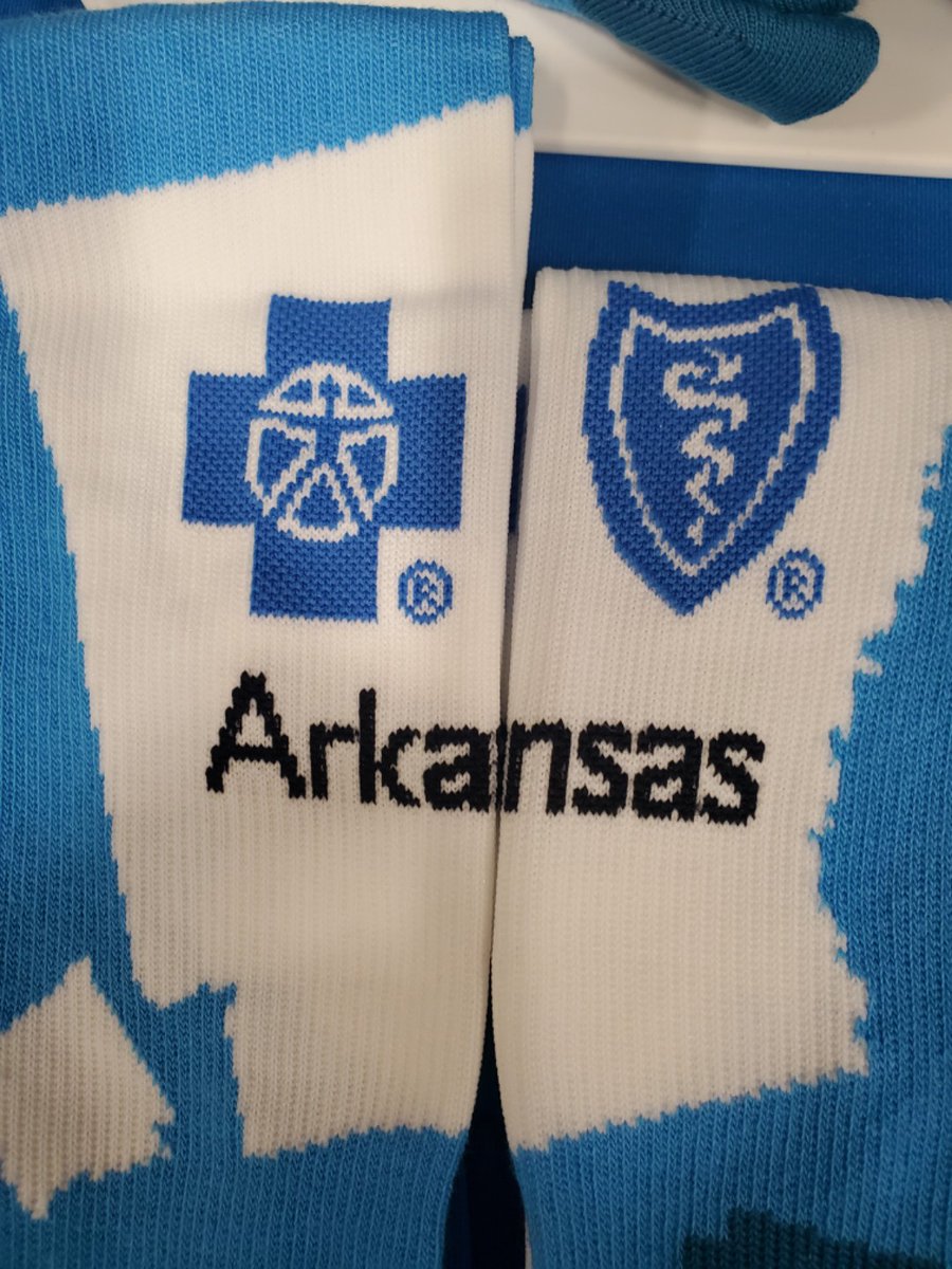 ArkBlueCross's tweet photo. Hogeye Marathon & Relay runners! Come visit the Arkansas Blue Cross booth at The Jones Center in Springdale before 7 tonight for a free pair of groovy compression socks (while supplies last) and register to win a massage gun! #theoneforall #livefearless #NWAStrong #NWA #BYFC2022 https://t.co/AzOVjNGfkc