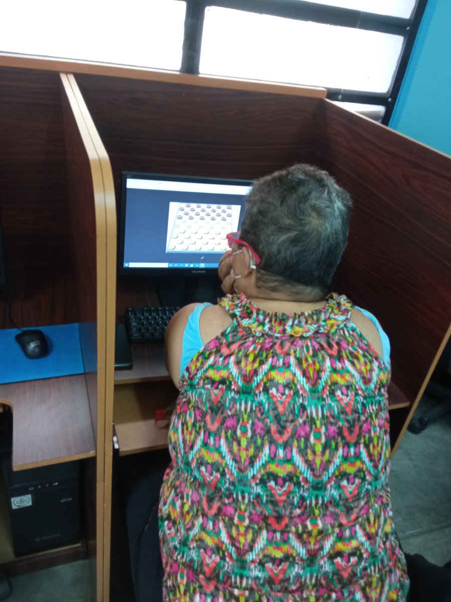 CalasanzCfc's tweet photo. Finalizando el Programa para el Adulto Mayor
Alianza #Calasanz #Superatec

Manejo de Redes Sociales, 
«Cree en ti mismo, y el resto caerá en su lugar. Ten fe en tus propias habilidades, trabaja duro y no habrá nada que no puedas lograr.»
Brad Henry
#SemanaSanta #Venezuela https://t.co/Q72aCZK3sn