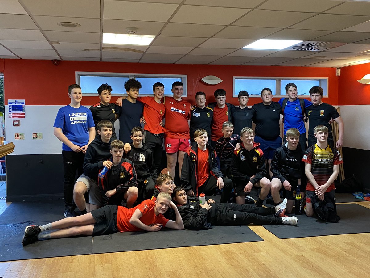 CroesyRFCu16s's tweet photo. A massive thank you @betts_78 & Macey for another great session tonight the boys absolutely love it and get alot out of it canβt wait for the next session in a few weeks ππ π https://t.co/nHwzAaBMXZ