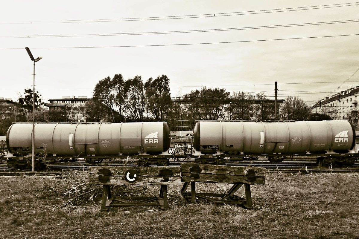 apex_archive's tweet photo. Symmetric...

#railway #Eisenbahn #Waggons https://t.co/Lyp6GAH8qD