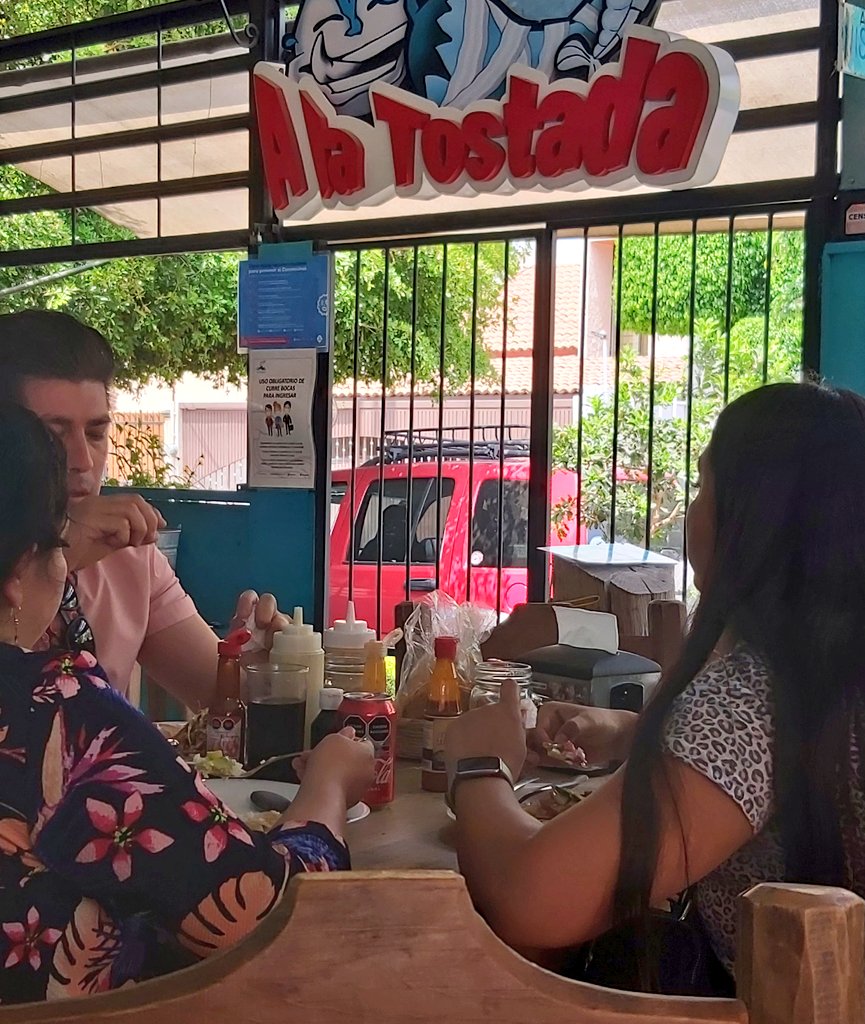 Eloy_Arellano's tweet photo. Después de mucho tiempo y por cuestiones de salud, hoy podemos volver a saborear los deliciosos platillos y bebidas de @ALATOSTADA este viernes déjense venir están hasta 5 PM y para el calor la rica agua de pepino con hierbabuena #delicia #mariscos #botanera #camaronypulpopesocos https://t.co/ba1oD6uDMl