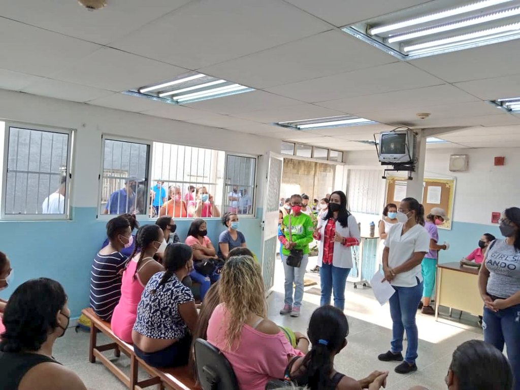 DraShirleySalud's tweet photo. Hoy #08Abr Continúa Plan Quirúrgico de esterilización en el CDI Samán de Güere, municipio Mariño, siguiendo instrucciones del presidente @NicolasMaduro de la ministra de salud @MagaGutierrezV y de nuestra gobernadora @Soykarinacarpio  #Aragua
#JuntosPorCadaLatido https://t.co/0kacVWaj9M