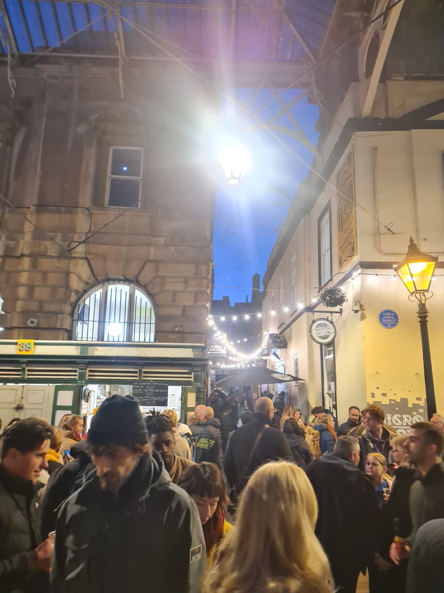 Shonette's tweet photo. God I've missed @brisnightmarket ❤ https://t.co/4CujwrGXFJ