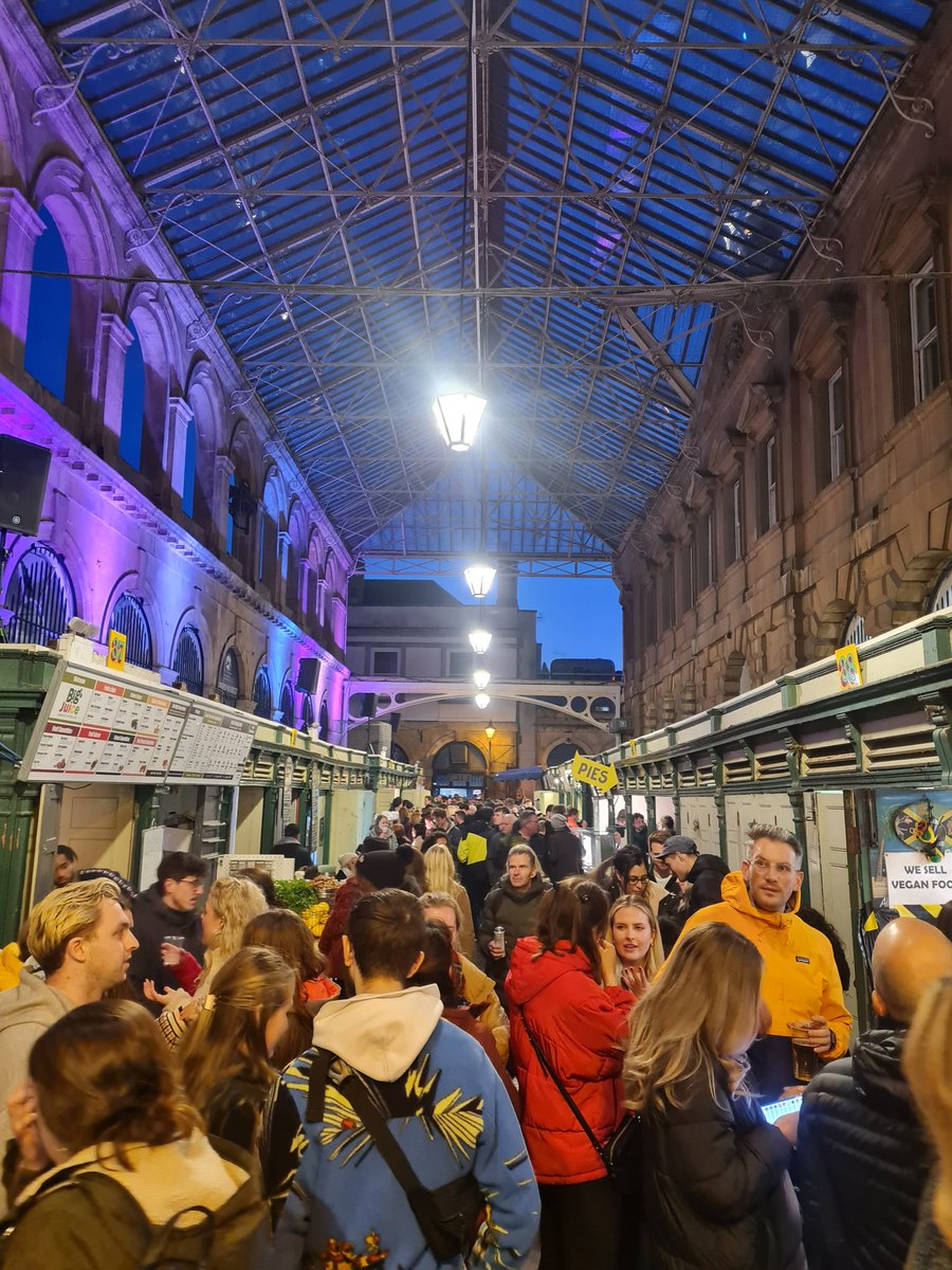 Shonette's tweet photo. God I've missed @brisnightmarket ❤ https://t.co/4CujwrGXFJ