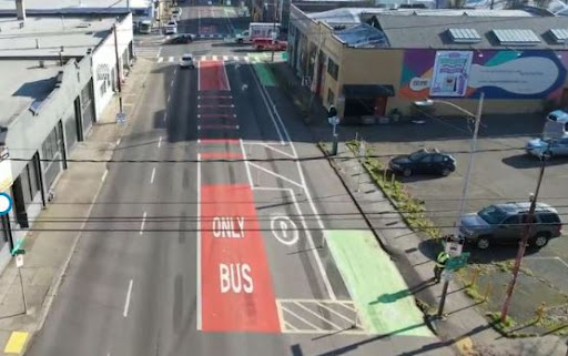 trimetnews's tweet photo. Heading back to the office? Thanks to work our partners completed during the COVID-19 pandemic, you may now be able to get there or back home faster, by bus.

More: https://t.co/yyvOcsqgyI https://t.co/guLggraAO7