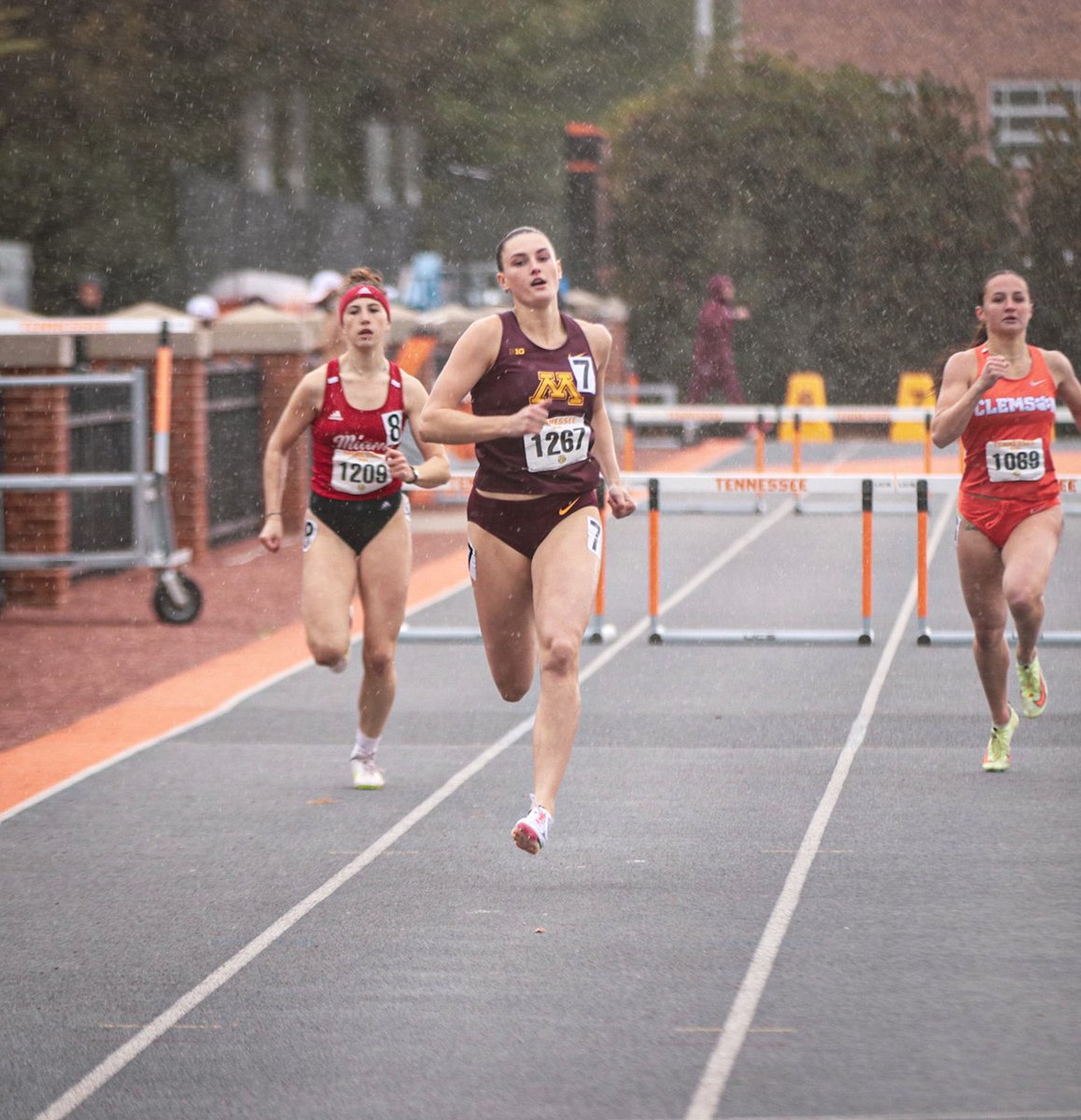 Everyone has had that race where it’s not raining right before… and it starts POURING mid race… Way to battle @VogtKayla 👏 #ncaaTF