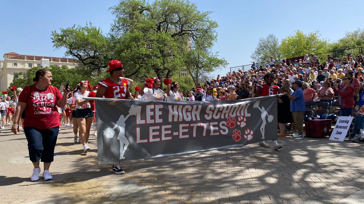 NEISD's tweet photo. Viva Fiesta!! Congrats to Churchill, LEE and Roosevelt for a job well done in the Battle of Flowers Parade! #theNEISDway https://t.co/2vewe51cLc