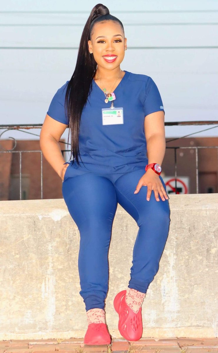 AdriannJWray's tweet photo. I am receiving a Masters of Science in Nursing from UAB April 29, 2022 at 22 years old and I could not be more proud of myself! This one is for me! 

Look, my nigga this is dedication! This is anti-hesitation. This a real nigga celebration 🍾👩🏽‍🎓

-Adriann J. Wray MSN, RN https://t.co/wwa0WmBLCW