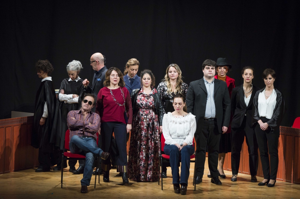 Ritorniamo in scena domenica 10 aprile alle ore 18,00, con lo spettacolo "Scene da un Processo per stupro" realizzato con uno splendido cast di 14 persone. Una riflessione sulla violenza alle donne. Per prenotazioni info@acpkd.it