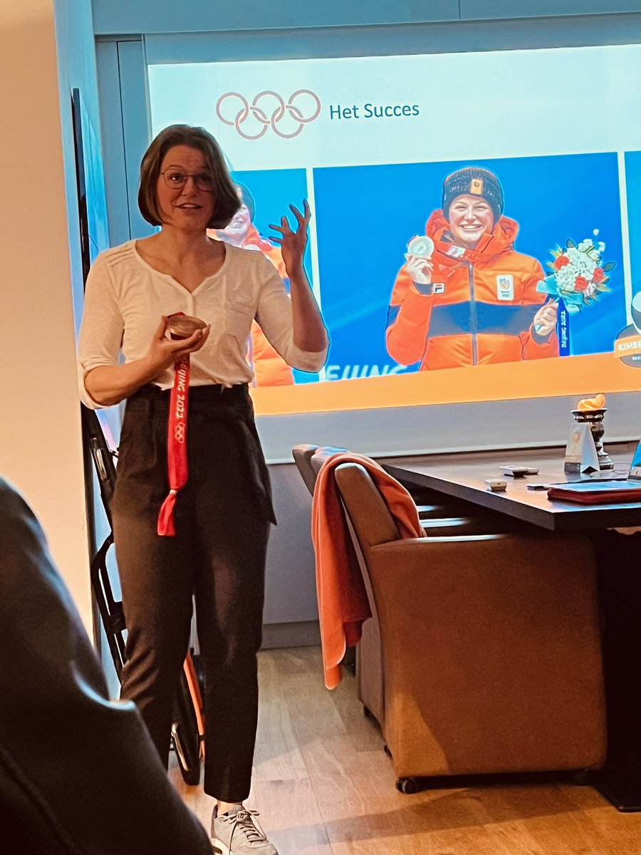 Mooi olympisch verhaal op de vrijdagavond <a href="/kimberleyb0s/">Kimberley Bos</a> #Olympic #skeleton #olympischespelen #nocnsf #Beijing2022