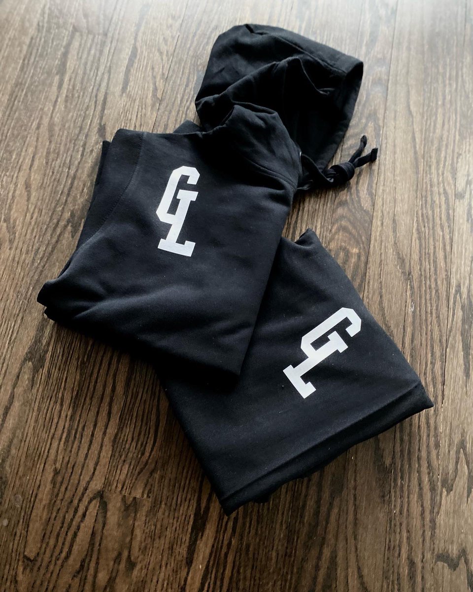 _ShatteredIdeas's tweet photo. GOATLIFE’s :
Cosy, yet Comfy…
Casual, yet Simply Clean… #Essential Jogging Suit
•
•
•
Other Colors: ⚫️ &amp; ◻️
Sizes: (S- 2XL)
•
•
•
AVAILABLE NOW
DM TO ORDER
•
•
•
#goatlife #shatteredideasclothing #chicagofashion  #SIC⚡️ #SIC⚡️Design #SIC⚡️Customs #SIC⚡️Lab https://t.co/MqHm0sg9LB
