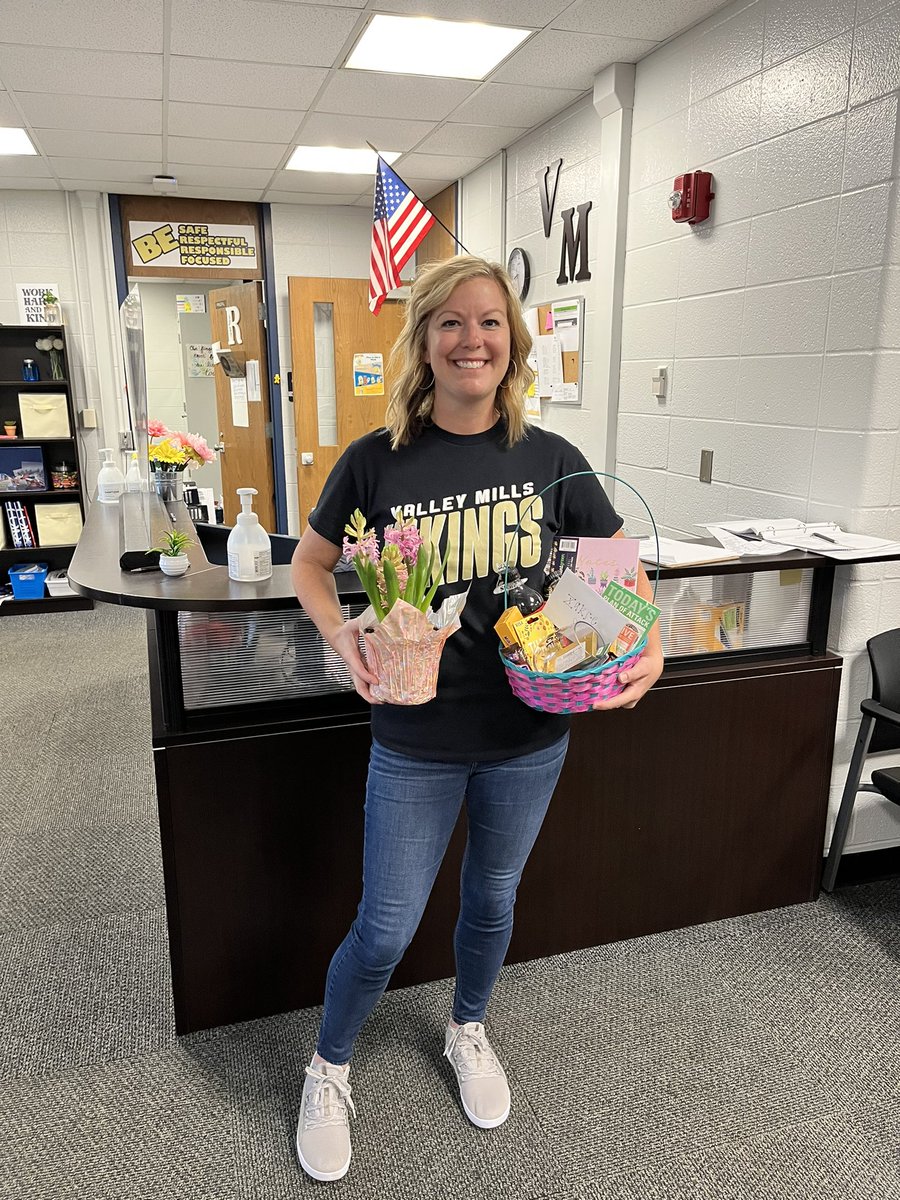 Happy Assistant Principal week Mrs. Zarse!  We appreciate all that you do and hope you felt the love this week.
<a href="/MSDDecatur/">MSD Decatur</a> <a href="/Steph_Hofer/">Dr. Stephanie Hofer</a> <a href="/StrubeSusan/">Susan Strube</a>
