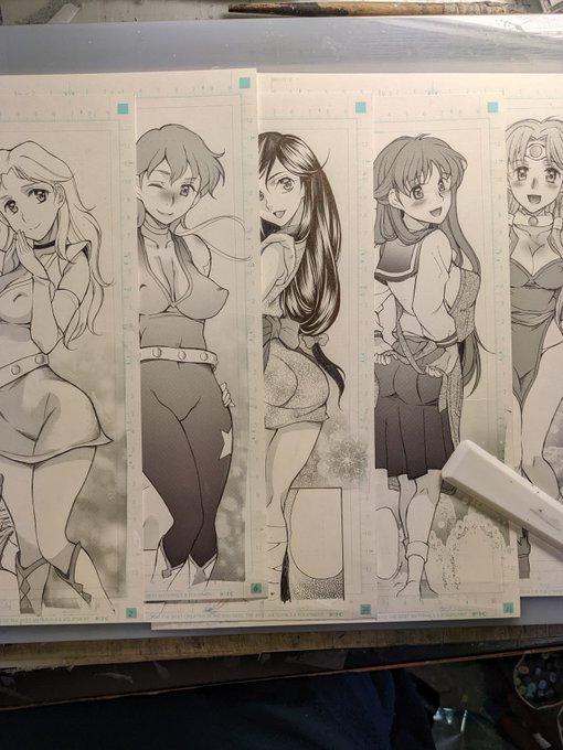 新作進捗。
トーン作業全て終了しました!😂😂
昨日九割方…などと余裕こいてたのに
意外と手間取りました残り一割💧
あとはホワイト処理と表紙と編集作業ですね。
表紙はともかく、ホワイトと編集作業は地味に神経使いますので、未だ苦手です😅💦💦 