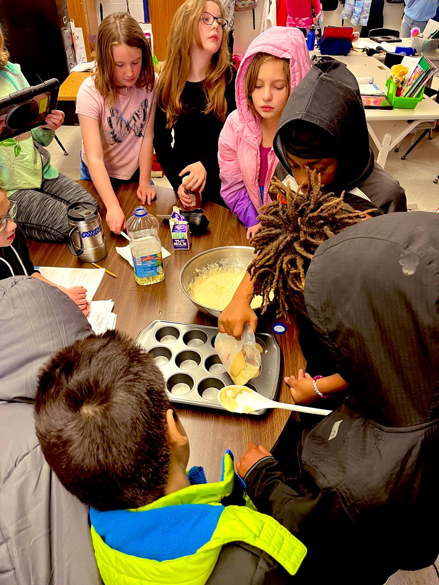 MrAstrike's tweet photo. Let me tell you, these kids can COOK!  Measurement in math can lead to tasty things!  On a scale of 1-10 the kids said these muffins were “bussin”! #WeBelieveinBRE #CPSBest https://t.co/LK60eTdRoF