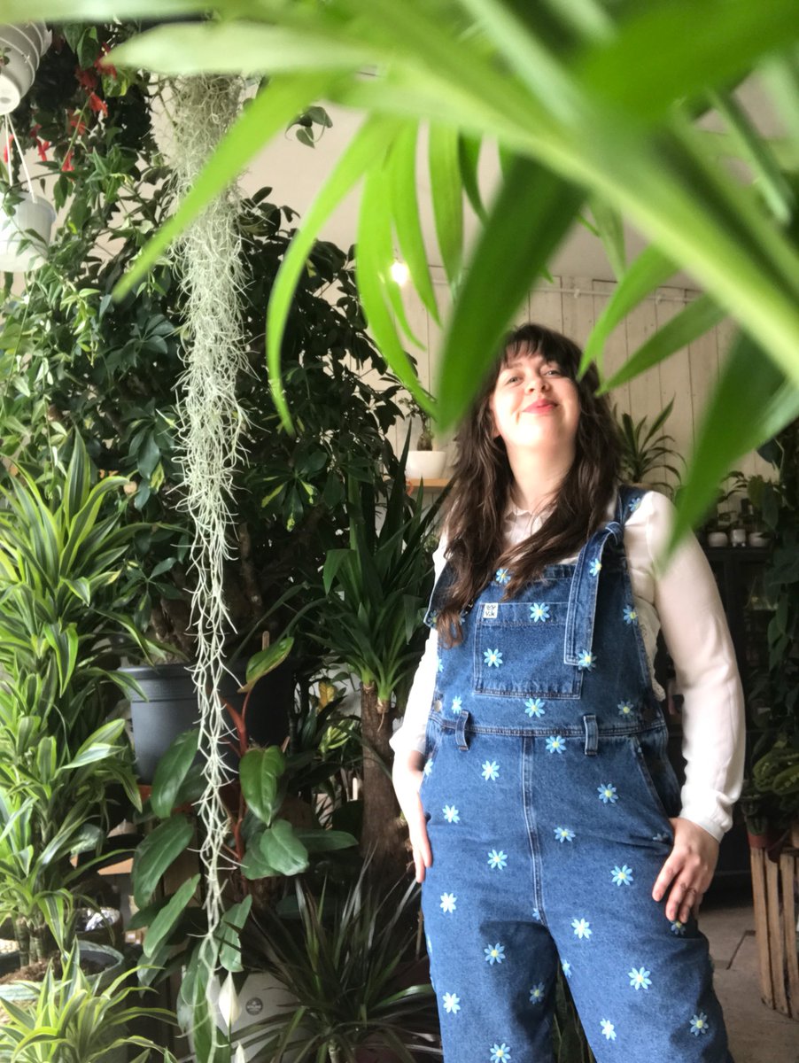 I’ll also be supporting the wonderful <a href="/frankturner/">Frank Turner</a> <a href="/FleeceBristol/">The Fleece</a> on Saturday which is a real real heckin treat so if you’re headed to the show come on down early and say hiya! 

Here’s me at work in my new dungas looking smug cause I’ve watered ALL the plants