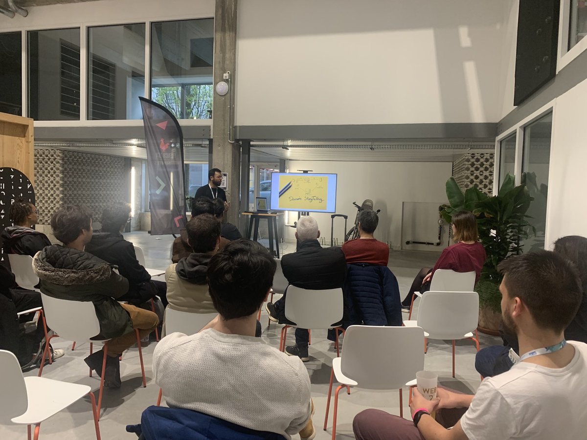 CraftUrProduct's tweet photo. Clap de fin pour cette nuit des meetups réussi! Merci à la @CantineNantes ! Supers talks dont  @maury_agnes et @sebfauvel https://t.co/FDea41QyVe