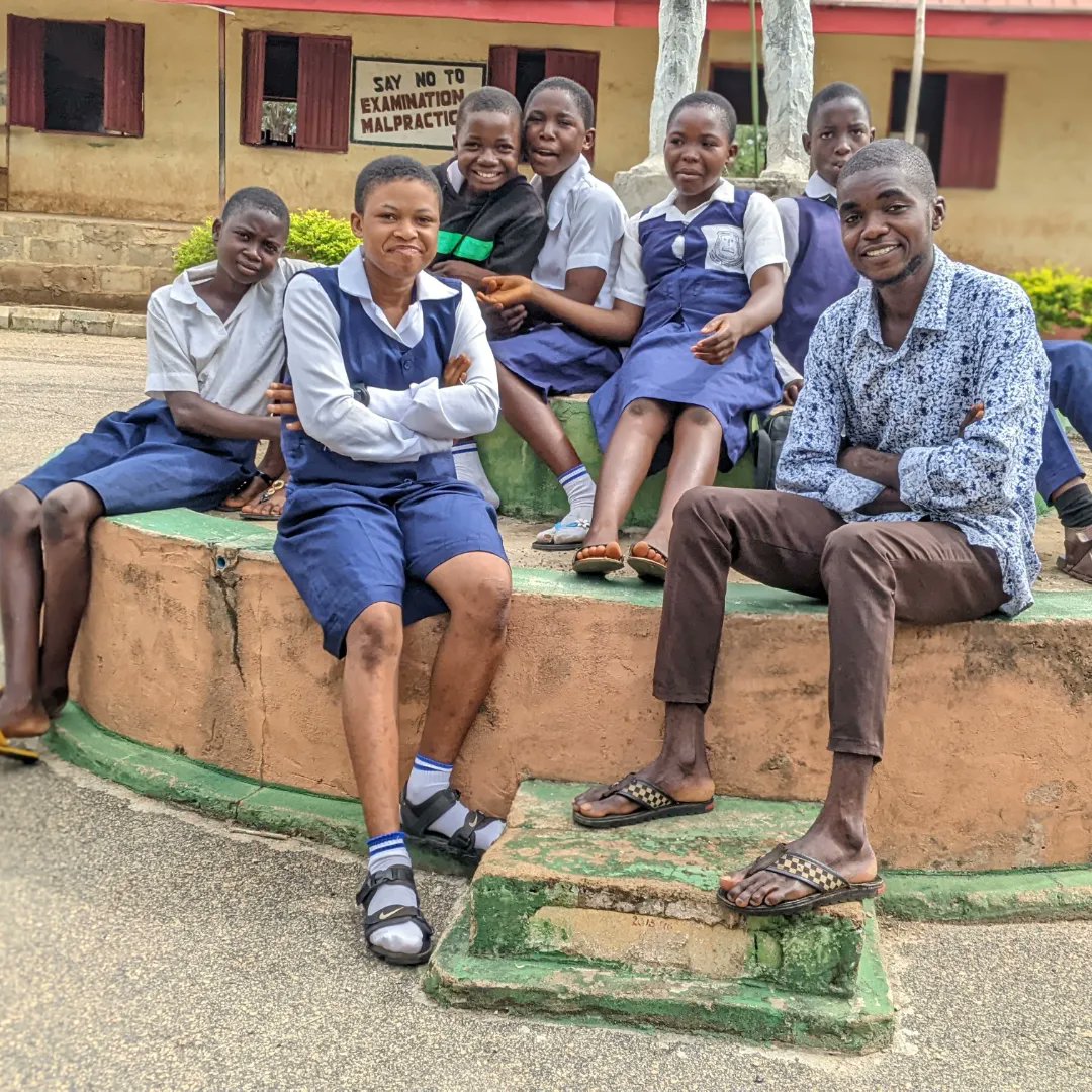 OgbujiAli's tweet image. We tried our best in serving the community and discharged our duties with love... impacting good morals to the students and community at Large
#Nysc
#poploading
#Ekiticorper