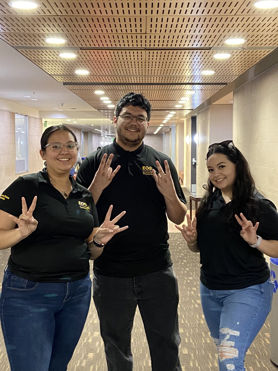 AccessASU's tweet photo. We had a blast at the Hispanic Mother-Daughter event on Wednesday! WeGrad did an amazing job putting this event together and gave out plenty of wonderful information to families which will truly help their students succeed at the college level!
#Access #asu #HMDP #WeGrad https://t.co/6eQcU2WAQj
