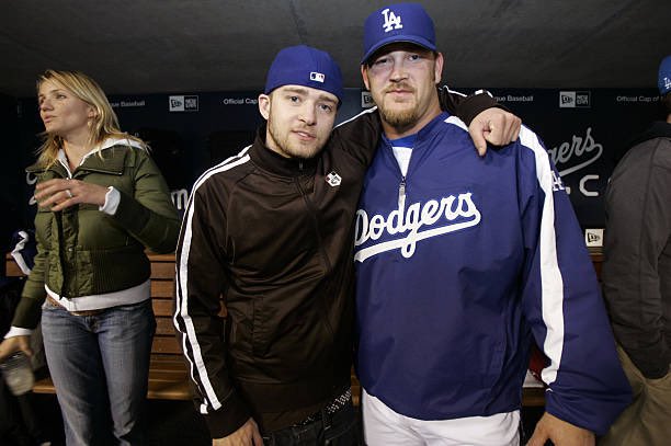 RT @JT_ARCHIVES: Justin Timberlake and Cameron Diaz  at the Dodger Stadium, 2005. https://t.co/iY7neLMZql