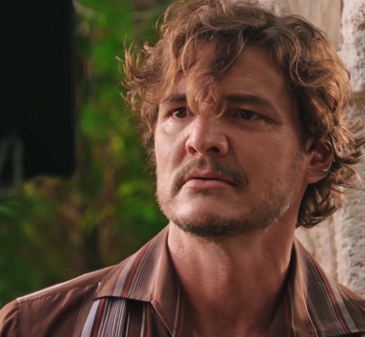 Aude13220's tweet photo. I just think @PedroPascal1 that you are fuc*ing gorgeous. End of discussion. https://t.co/ccBENC3qLH