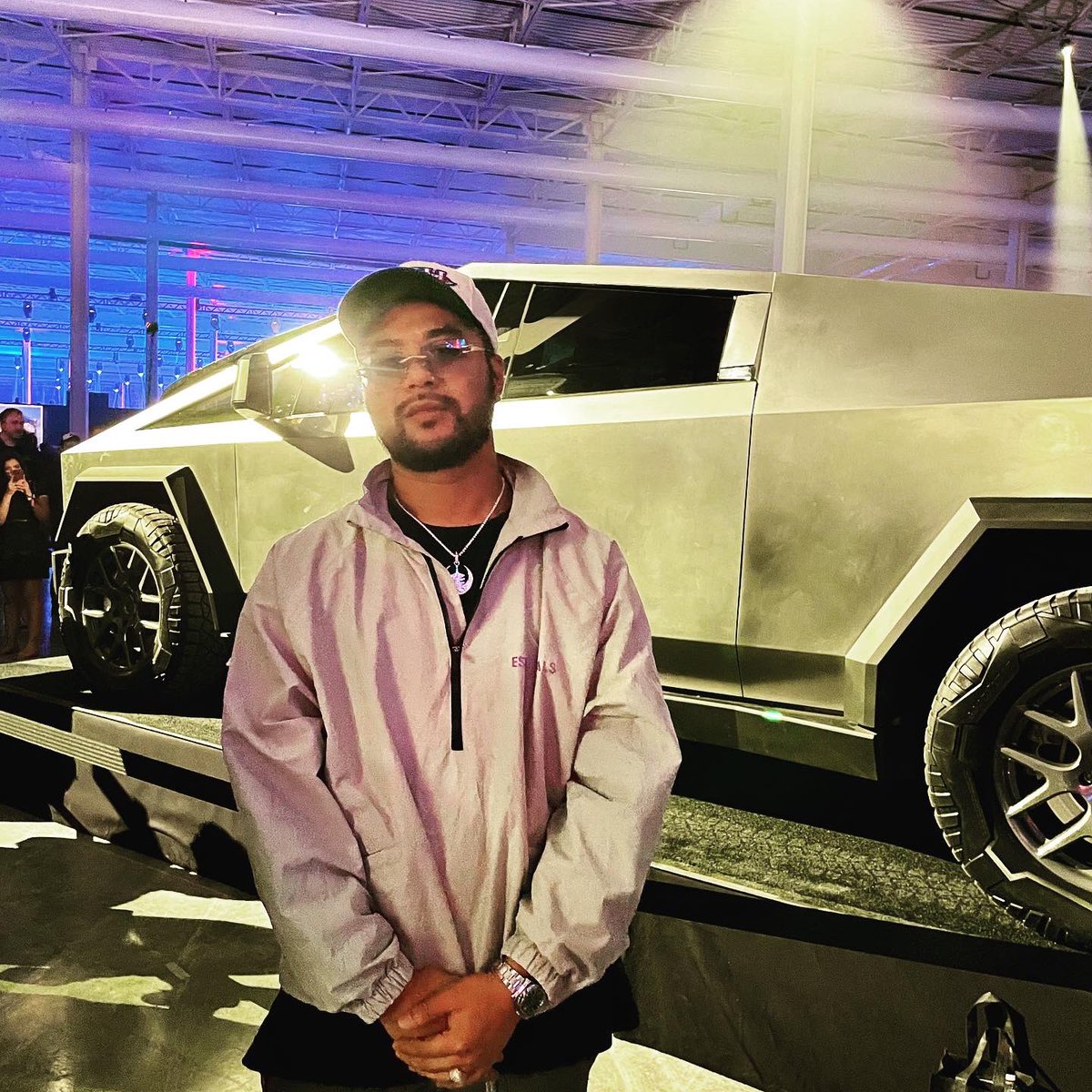 WaxMotif's tweet photo. Dropping heaters inside the new @Tesla gigafactory in Texas ✅🤠 Didn’t get to meet Elon but got to see the future 🚀 Down for round 2? @elonmusk https://t.co/oCij6rbk7v