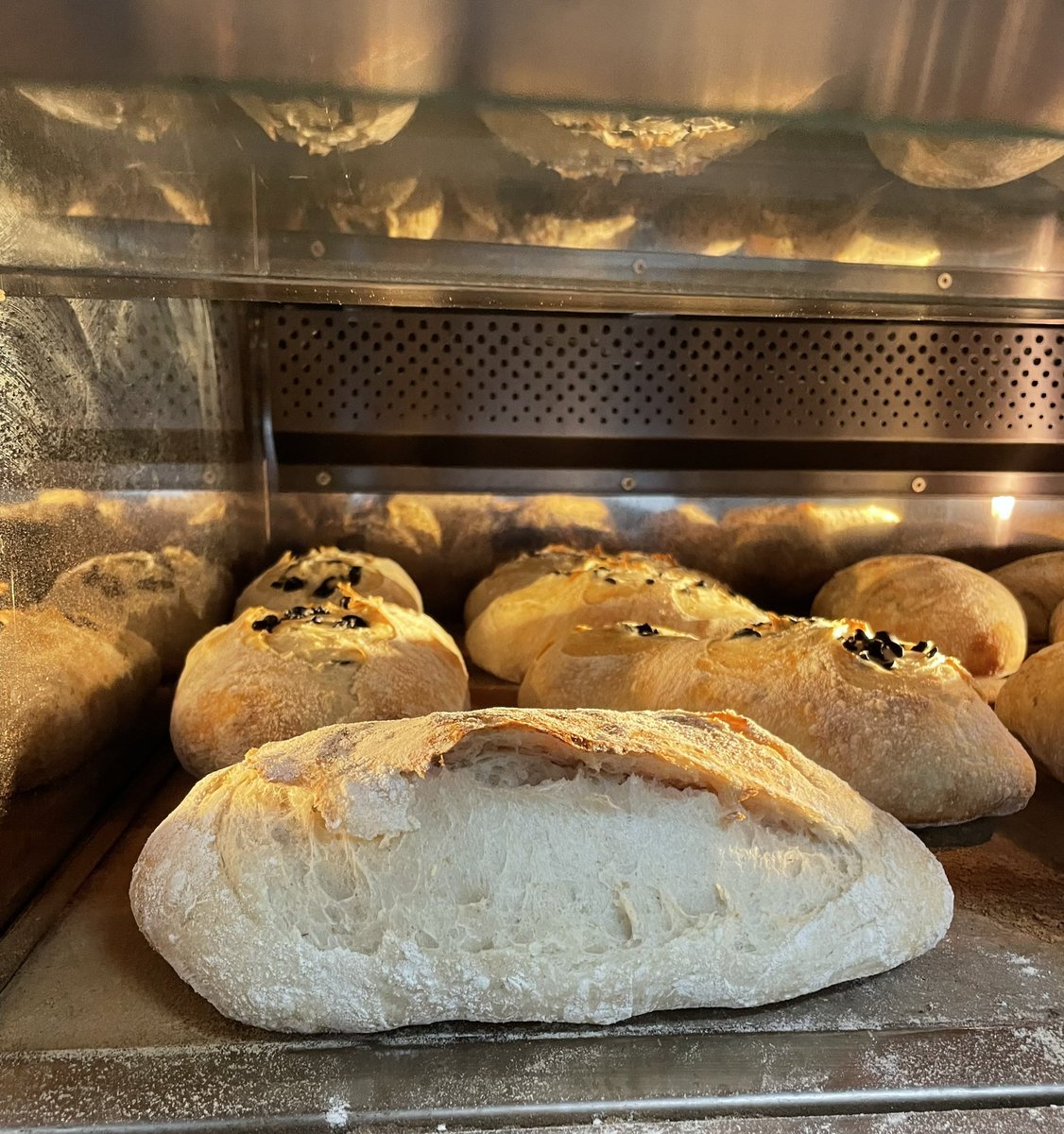 The_Artisan_'s tweet photo. Saturday Morning At Cowbridge Farmers Market @valemarkets and Roath Farmers Market @RCMAmarkets #goodfoodcardiff #shopfromlocalproducers #shoplocal #gourmetpasteldenata🥧🥟🥐🥖🇵🇹🏴🇬🇧 https://t.co/aCnisuZfsa