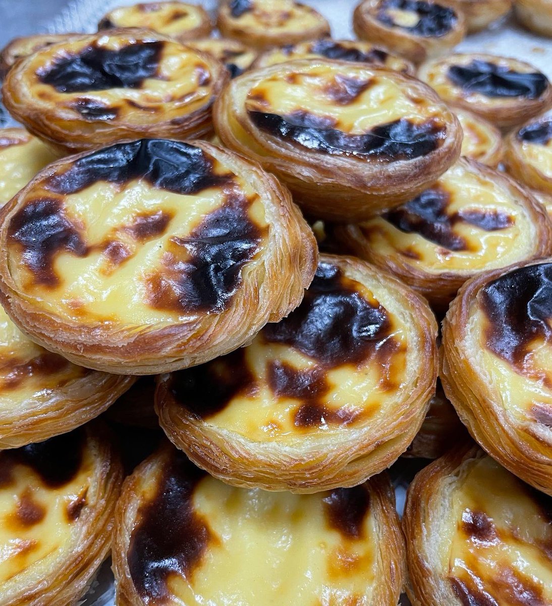The_Artisan_'s tweet photo. Saturday Morning At Cowbridge Farmers Market @valemarkets and Roath Farmers Market @RCMAmarkets #goodfoodcardiff #shopfromlocalproducers #shoplocal #gourmetpasteldenata🥧🥟🥐🥖🇵🇹🏴🇬🇧 https://t.co/aCnisuZfsa