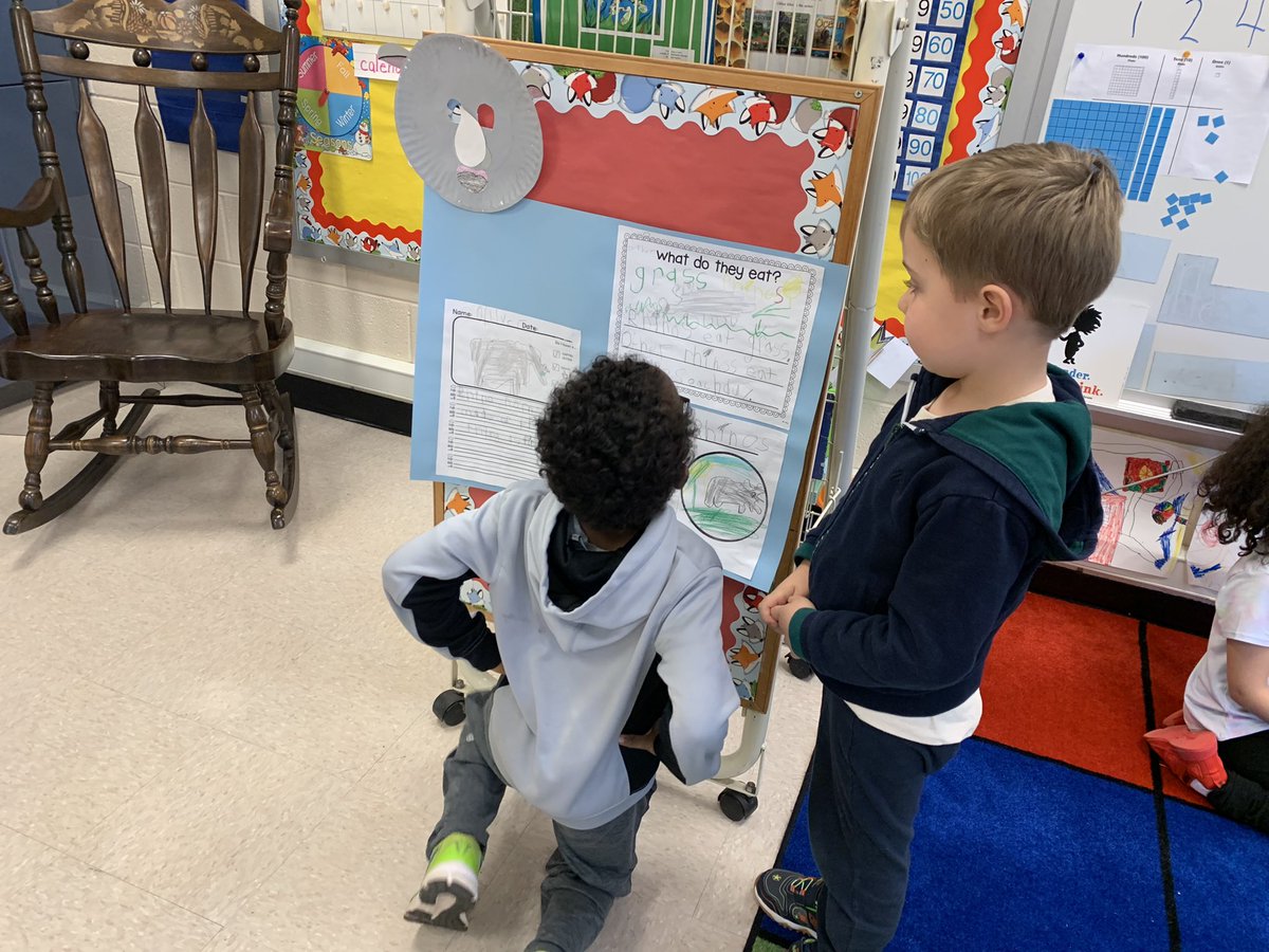 Miss_Simonson's tweet photo. First grade had the honor of learning from our kinder buddies! We loved visiting their zoo and learning about the animals they researched 🐘🦁🐊 Awesome job Kindergarten🐾💚 @PSDBedminster #PennridgeProud https://t.co/nQJfRguhOh