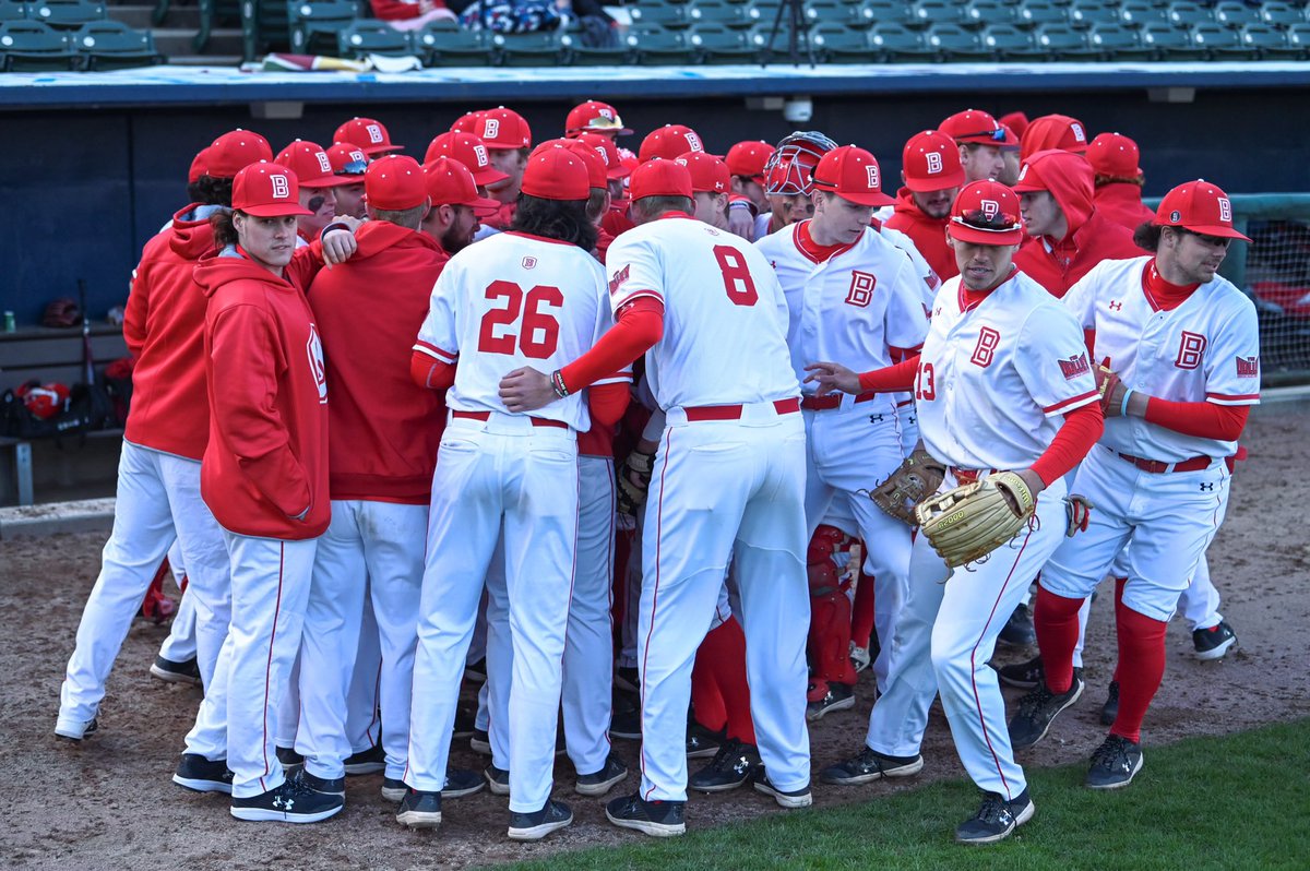 BradleyBaseball's tweet photo. 🚨Tomorrow we play our first series at home🚨

🕛12:00
🆚 Wright State
🏟Dozer Park https://t.co/Kms8s4H7bc