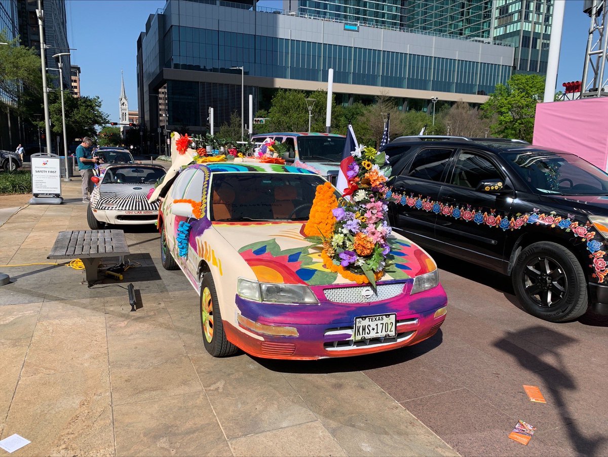 CvhsPto's tweet photo. @HoustonISD @ArtCarParade @CarnegieRhinos look for #63 in the parade #cvhspride #rhinopride #artcarparade #artcar2022 https://t.co/sRhXUEwXKD