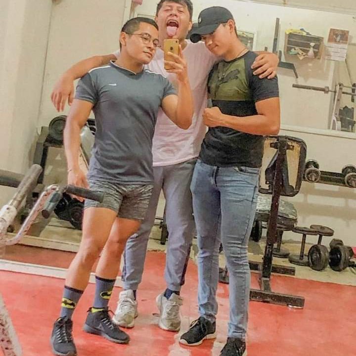 sarcysjvc's tweet photo. Panitas del gym🔥 https://t.co/1jmXSb0Snf