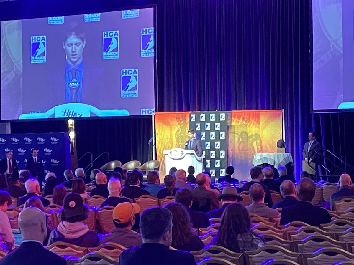 Congrats to @MerrimackMIH’s Jordan Seyfert on being named the 2022 recipient of the Derek Hines Unsung Hero Award.